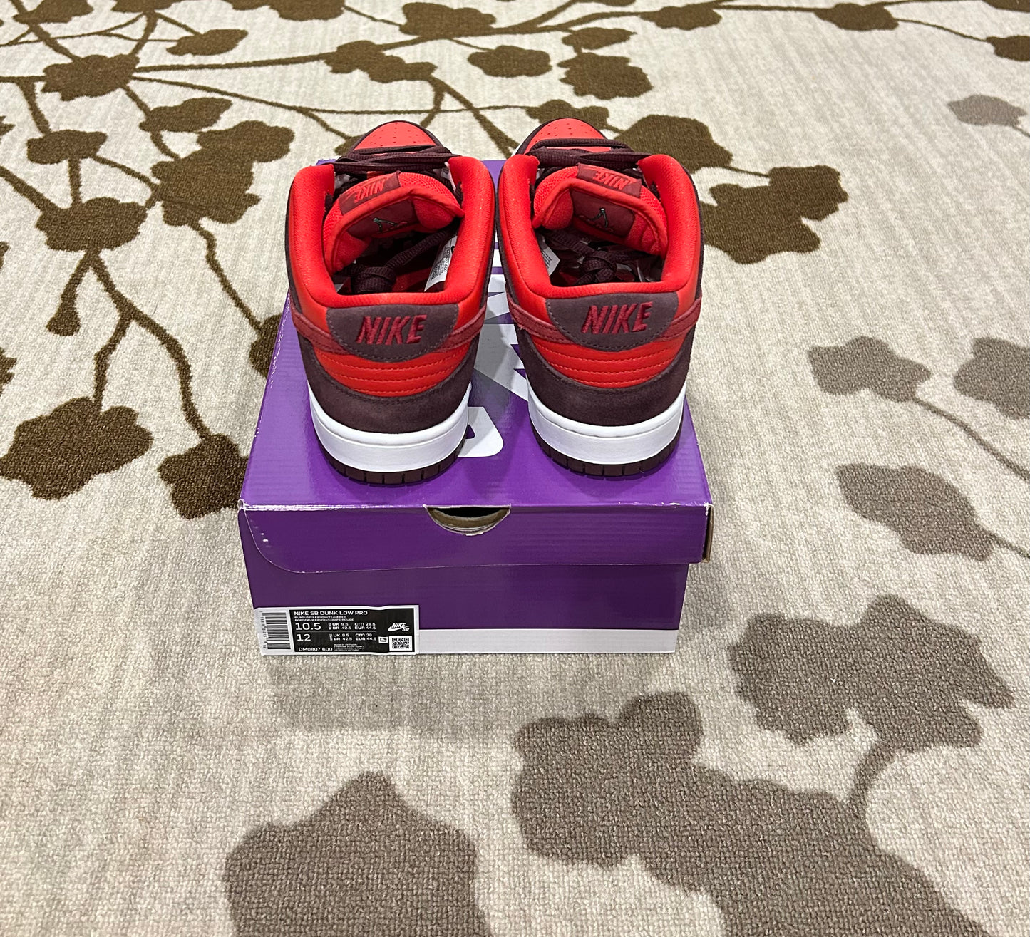 Nike Sb Dunk Low Cherry (Pre-owned)